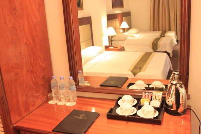 Diamond Hotel بنوم بنه المظهر الخارجي الصورة