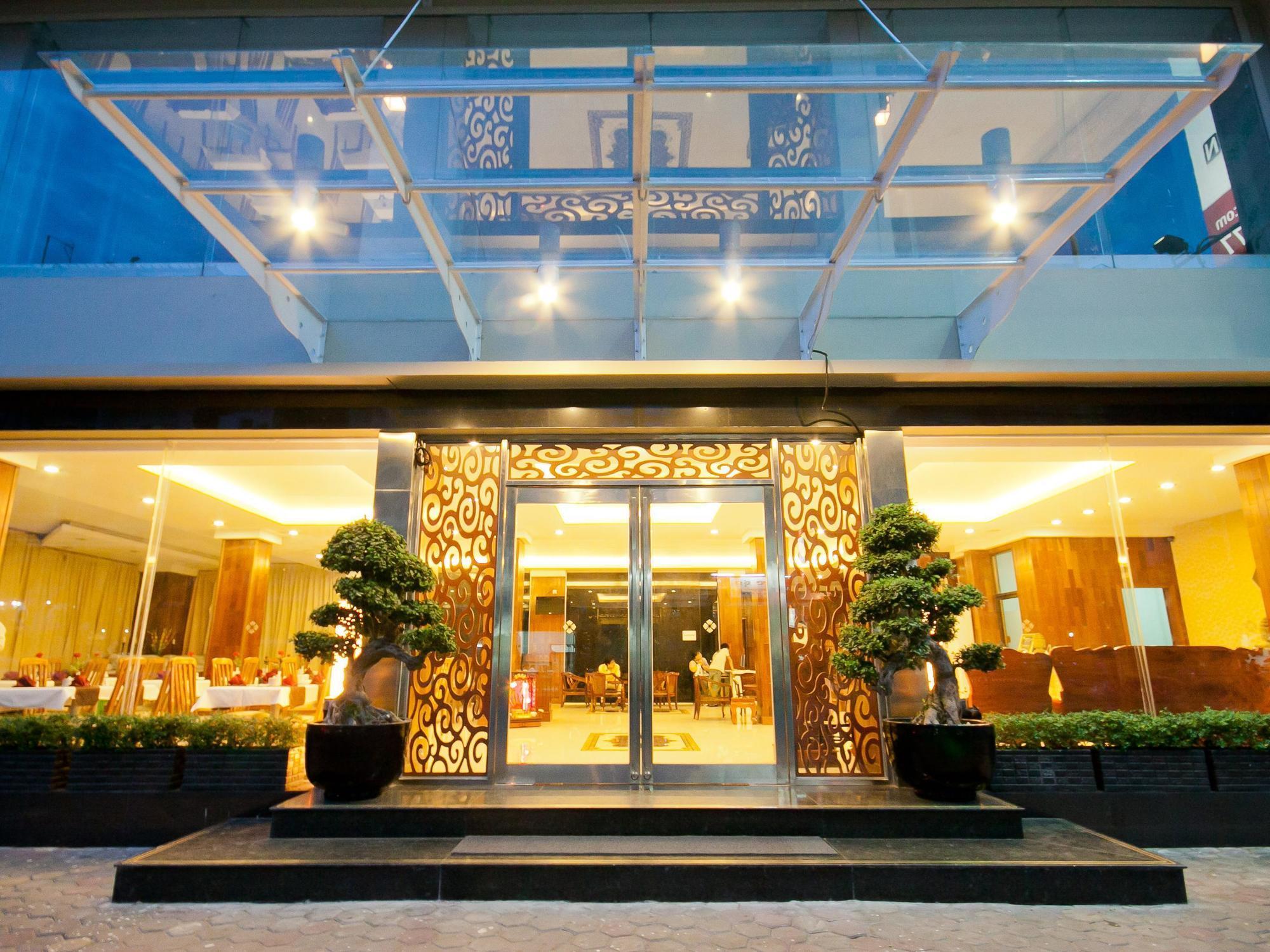 Diamond Hotel بنوم بنه المظهر الخارجي الصورة