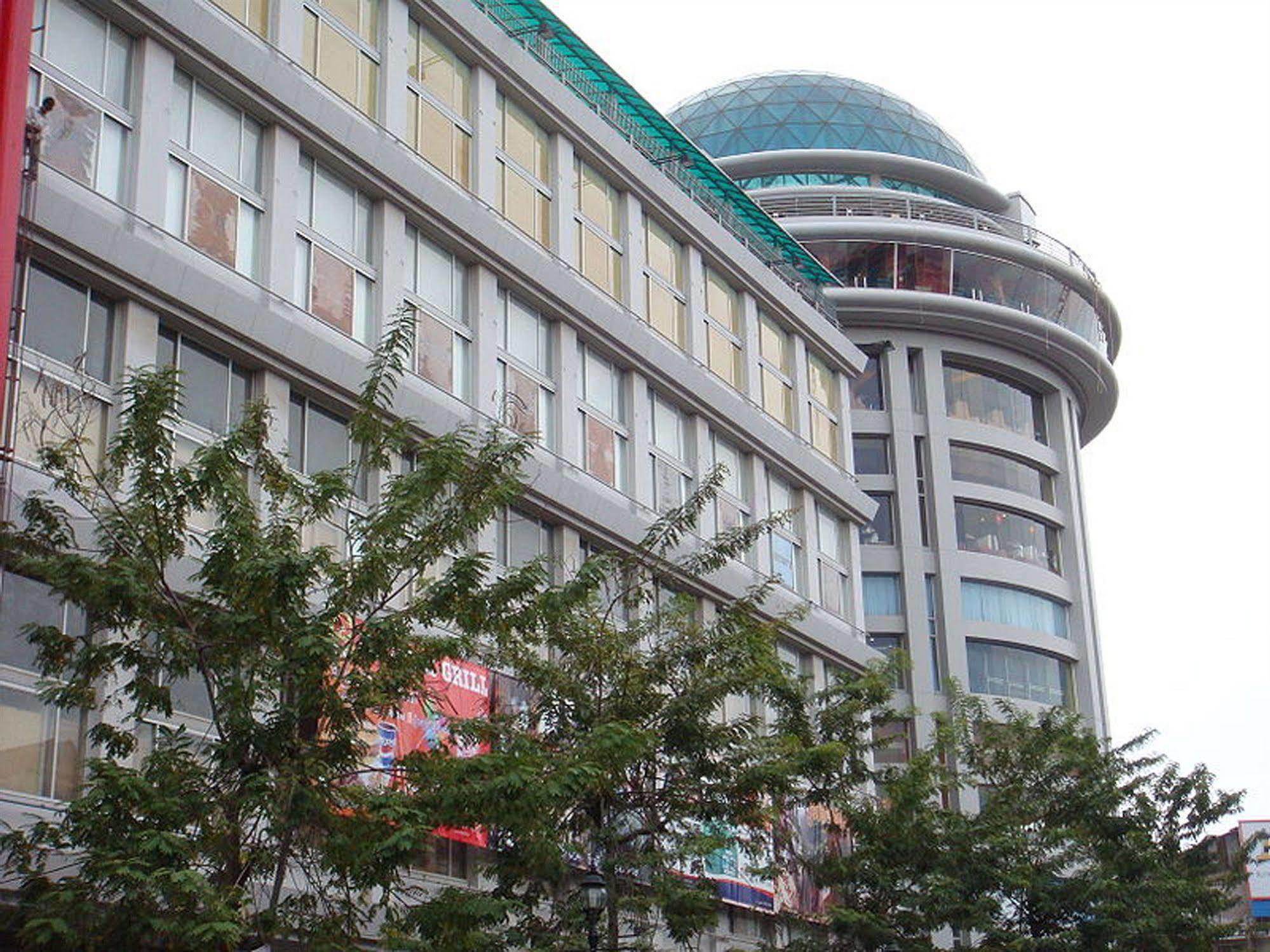 Diamond Hotel بنوم بنه المظهر الخارجي الصورة