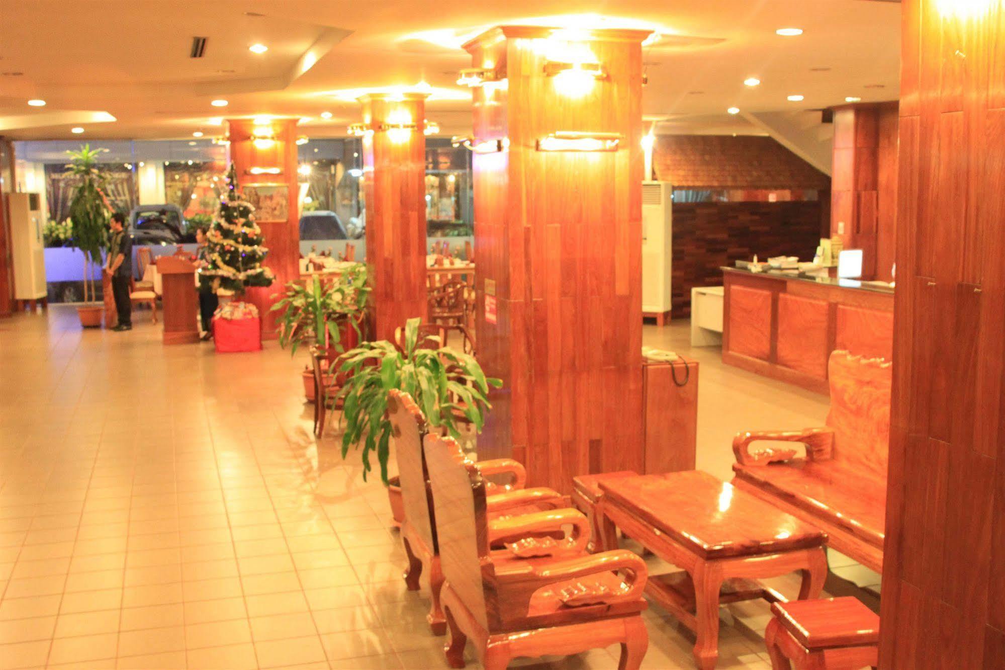 Diamond Hotel بنوم بنه المظهر الخارجي الصورة