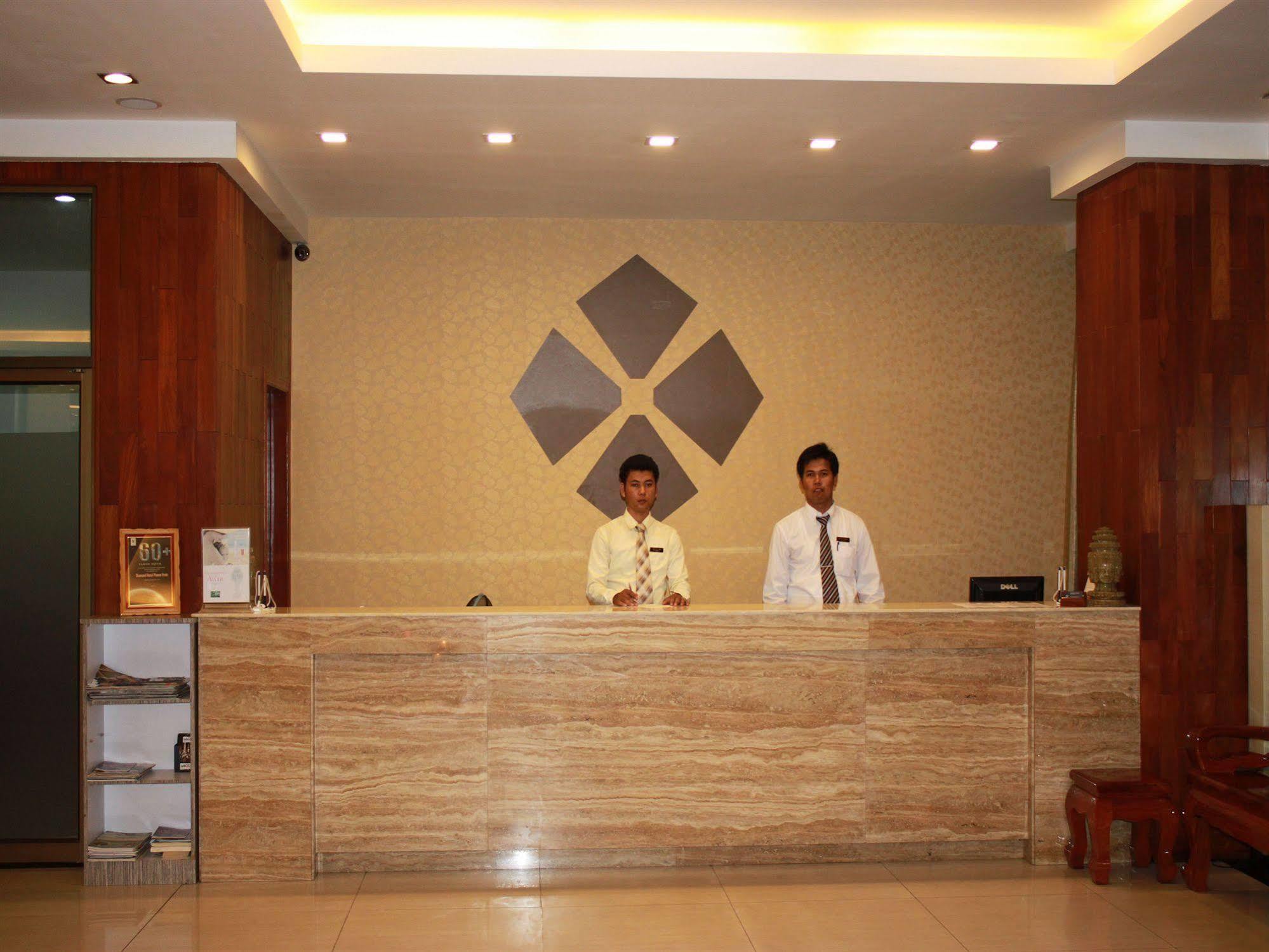 Diamond Hotel بنوم بنه المظهر الخارجي الصورة