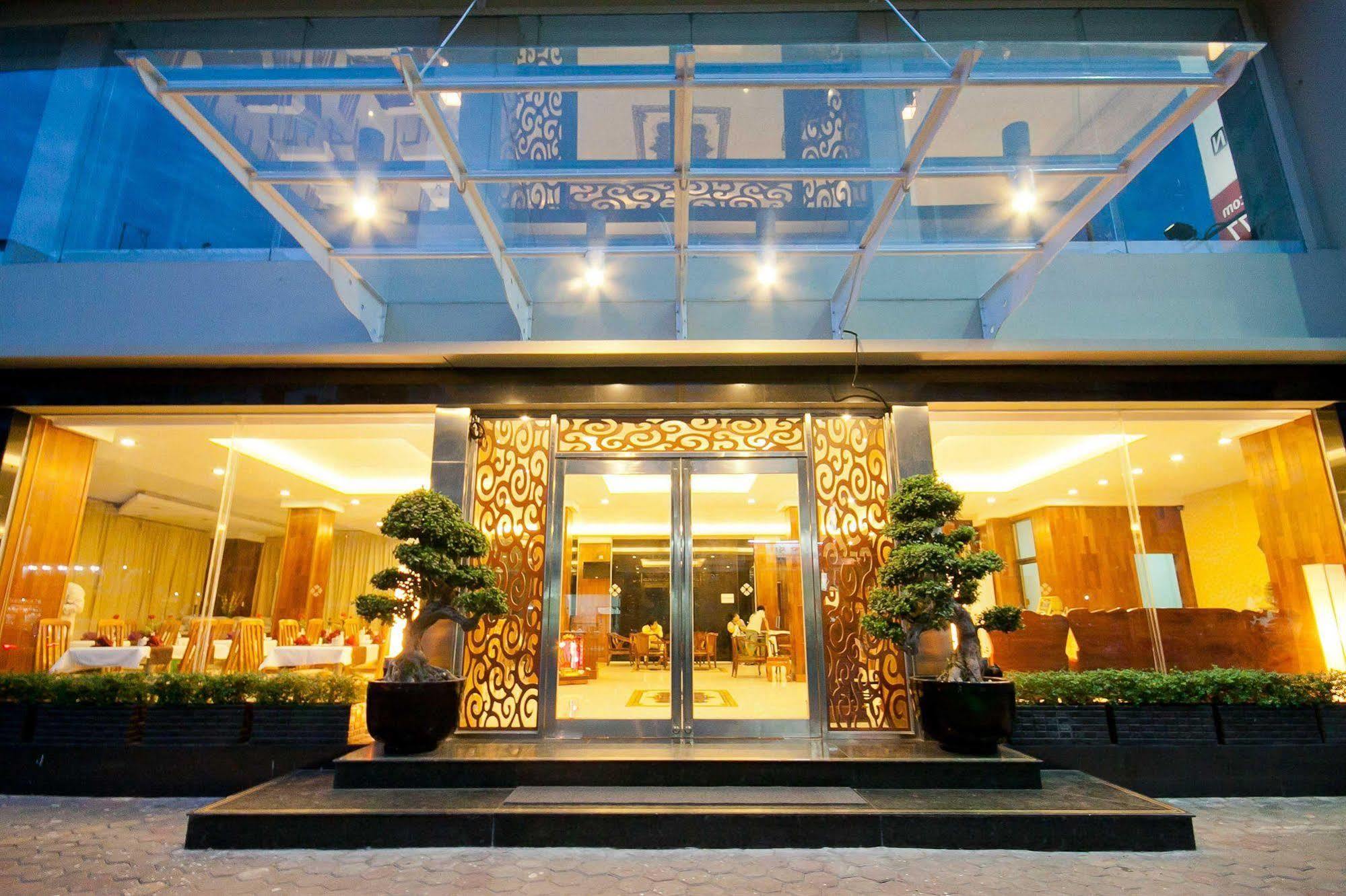 Diamond Hotel بنوم بنه المظهر الخارجي الصورة