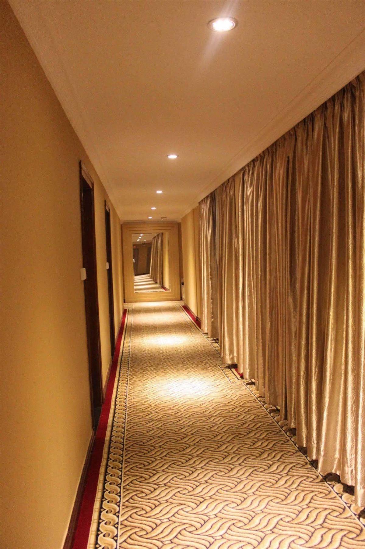 Diamond Hotel بنوم بنه المظهر الخارجي الصورة